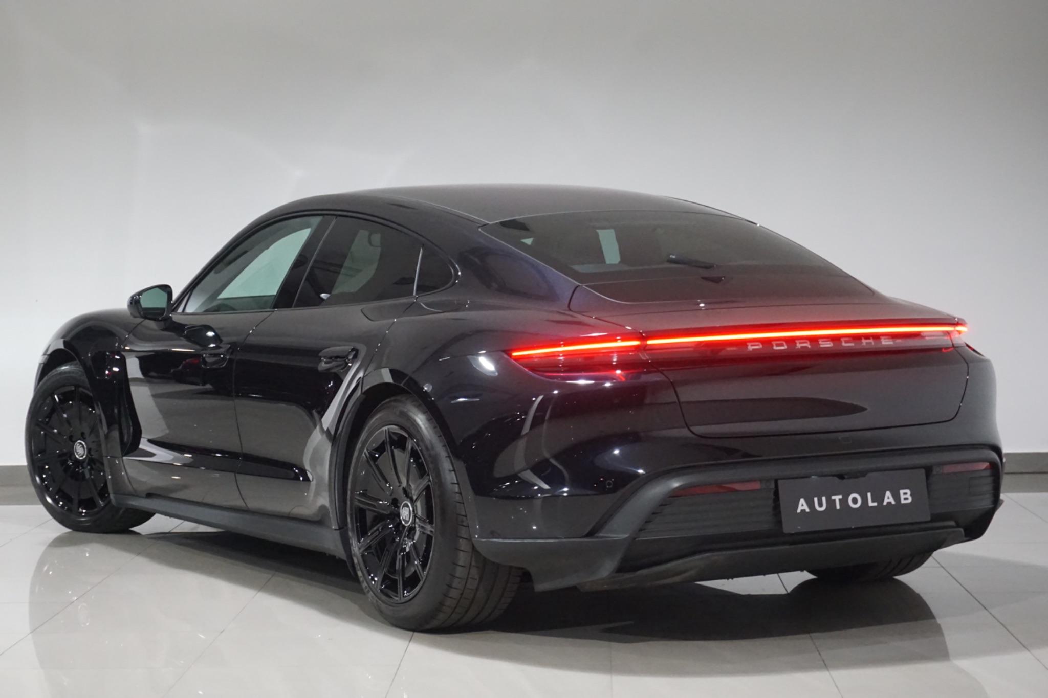 Porsche Taycan Performance Plus 93.4kWh 4S Auto 4WD 4dr (11kW Charger)
